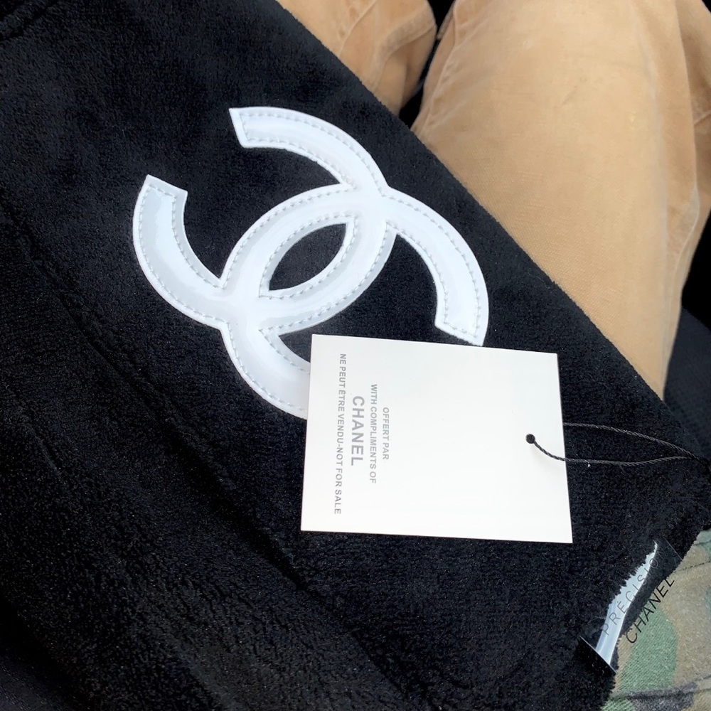 New Black Chanel Pressure Bag